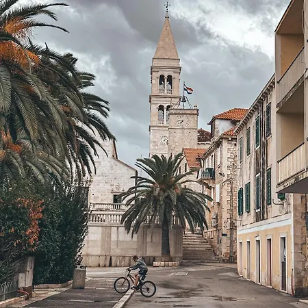 Apartament House Jelka